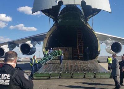 فرود هواپیمای حامل کمکهای پزشکی روسیه در نیویورک آمریکا
