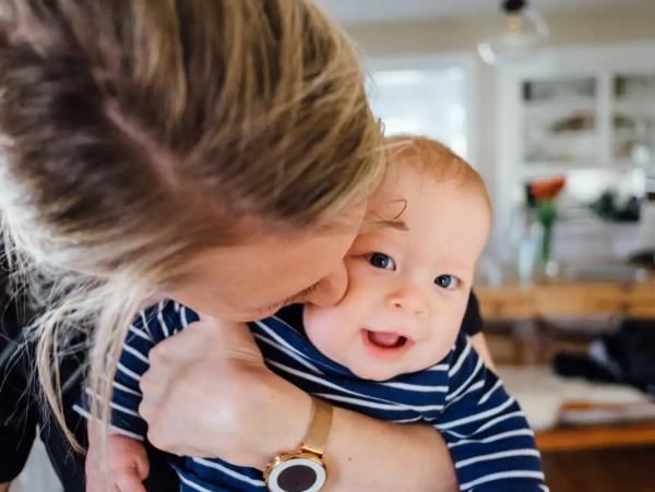 چرا می خواهیم چیزهای ناز یا کیوت را گاز بگیریم یا در مقام ادعا بخوریم یا در حد له شدن بفشاریم؟!